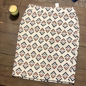 Ann Taylor Cream and Black Diamond Pattern Pencil Skirt